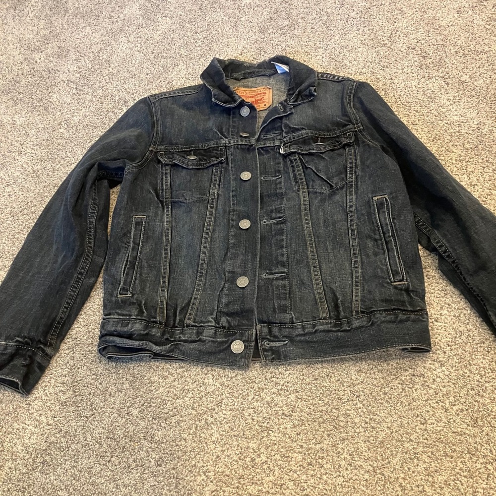 Levis Women's M Trucker Jacket Dark Wash Denim Cotton Distressed Americana Edgy